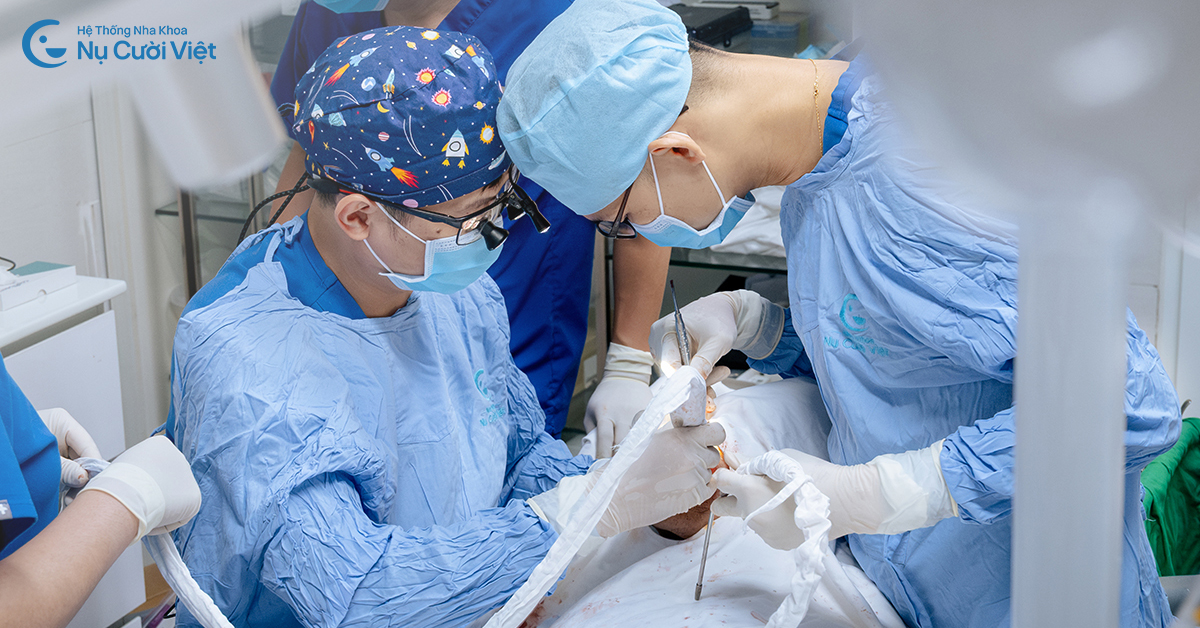 trồng implant giá rẻ tại huế